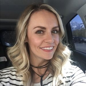 Meet your Posher, Cassi